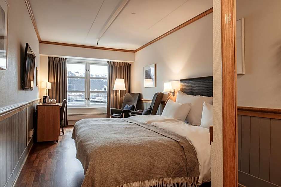 Home Hotel With