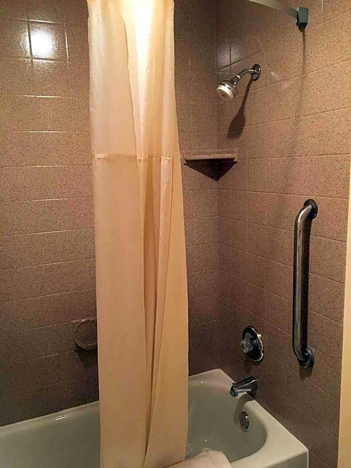 FairBridge Inn & Suites Kellogg