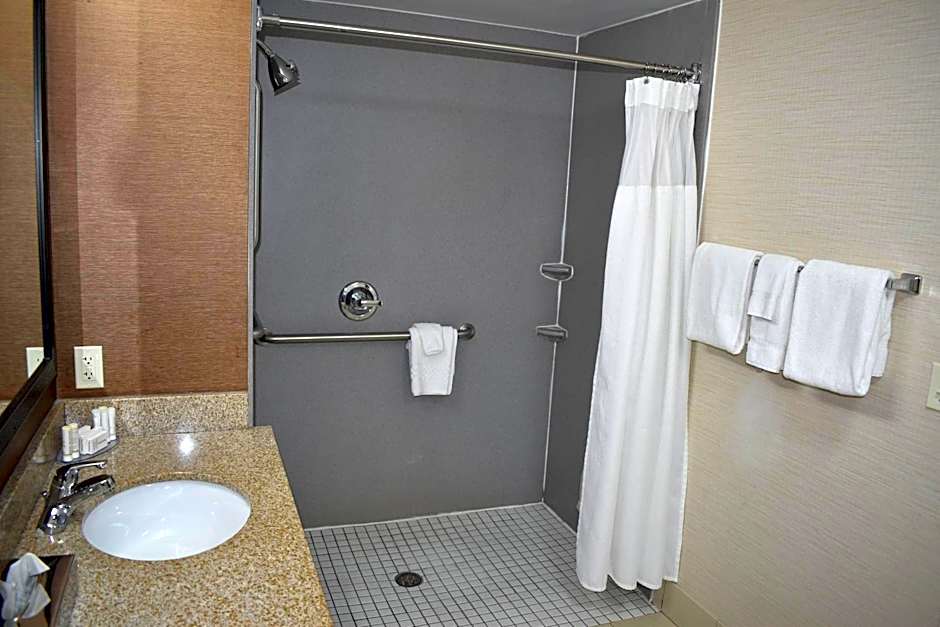 Fairfield Inn & Suites by Marriott Kansas City Liberty