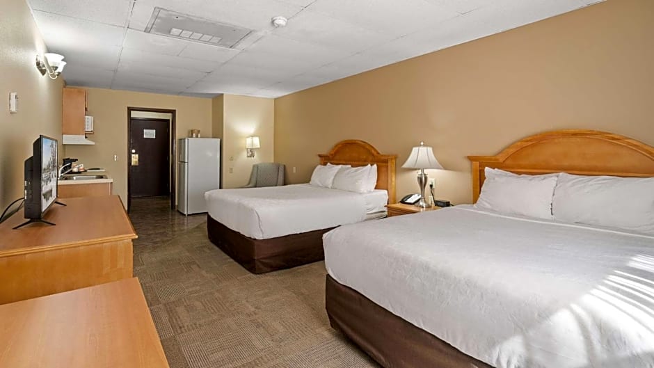 Clarion Hotel & Suites Fairbanks near Ft. Wainwright