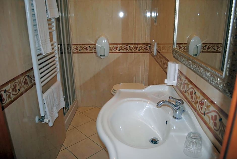 Villa Tina Hotel