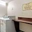 La Quinta Inn & Suites by Wyndham Champaign