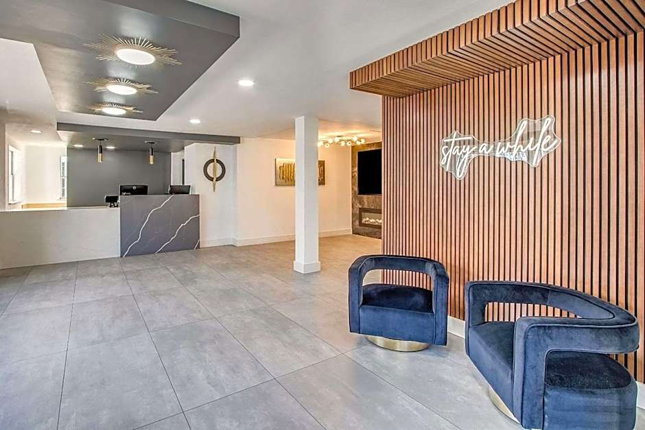 Quality Inn & Suites Columbia Harbison