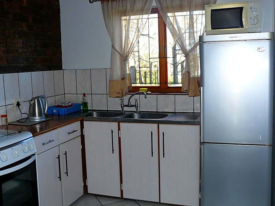 Photo 1 of 16 of Apartment