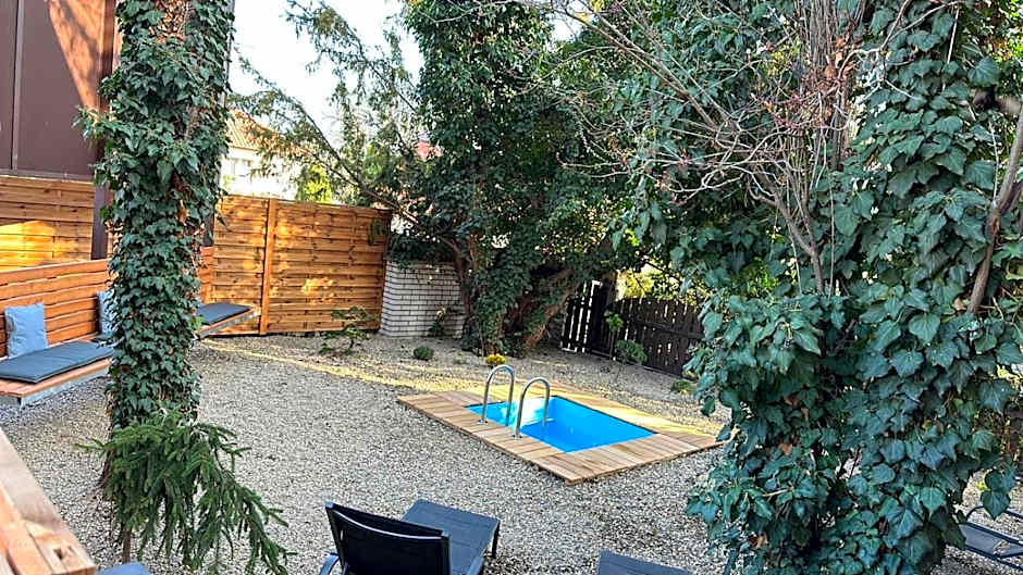 Golden Golem hotel & Spa