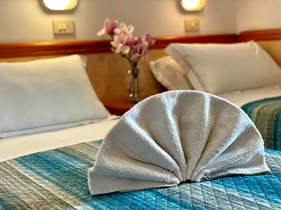 Hotel Crystal NUOVA GESTIONE 2025