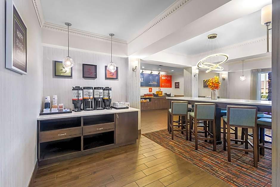 Hampton Inn By Hilton Marion