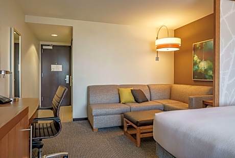 King Room with Sofa Bed - High Floor