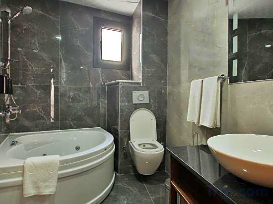 HOTEL PARIS PRESTIGE    