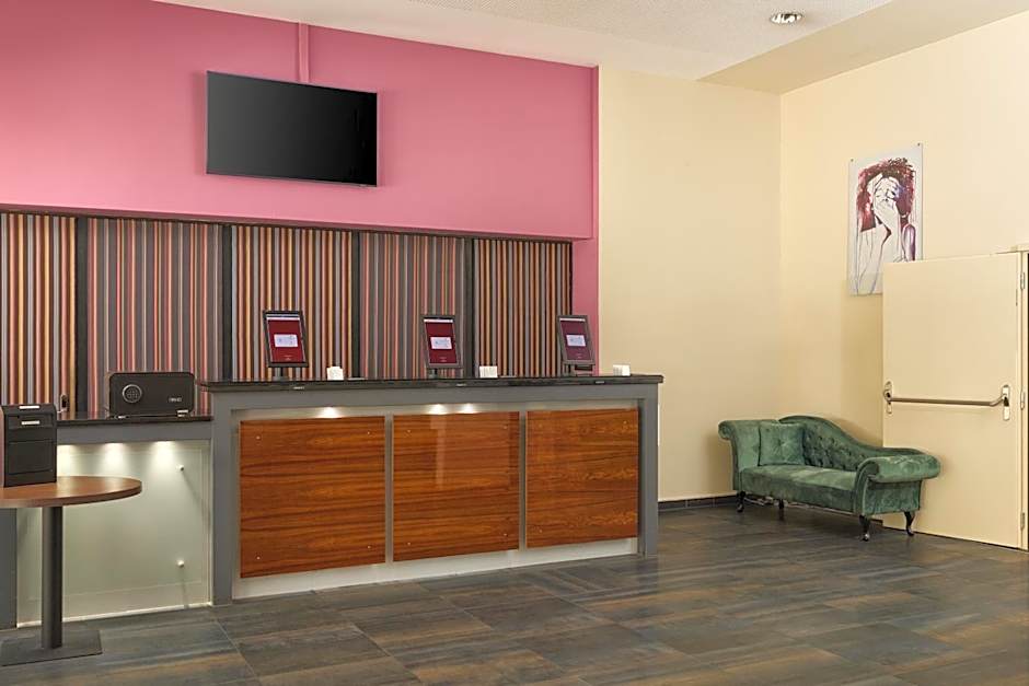 Neuchâtel City Hôtel - Self Check-In