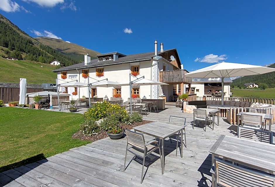 Relais & Châteaux IN LAIN Hotel Cadonau