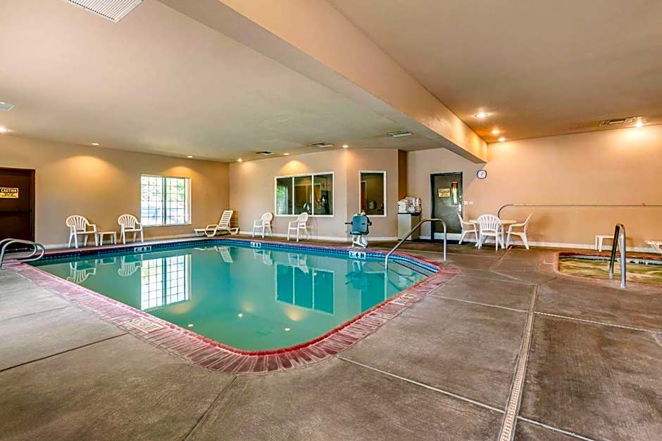 Comfort Inn and Suites Galt - Lodi North