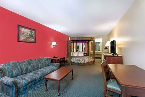 Travelodge by Wyndham Glen Allen