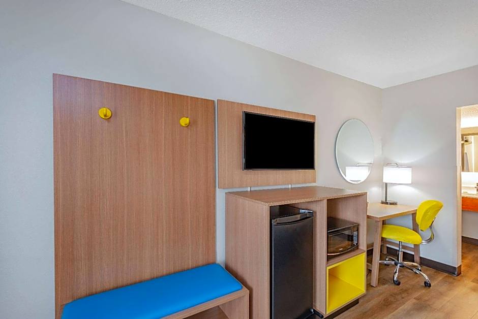 Days Inn by Wyndham Charlottesville/University Area