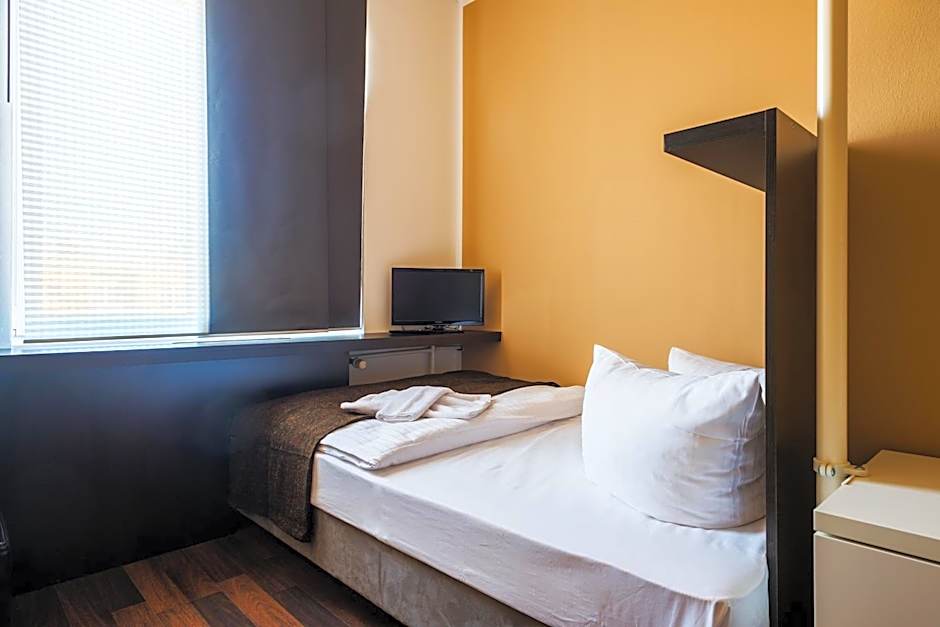 Apple City Hotel
