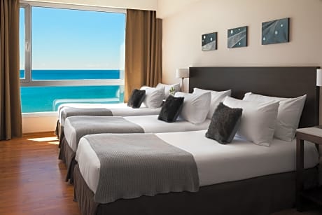 City View 3 Twin Bed Non-Smoking Room