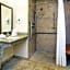 Holiday Inn Express and Suites Los Alamos Entrada Park By IHG