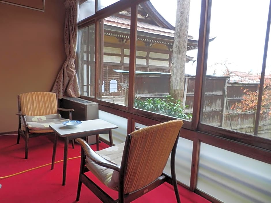 Maruka Ryokan