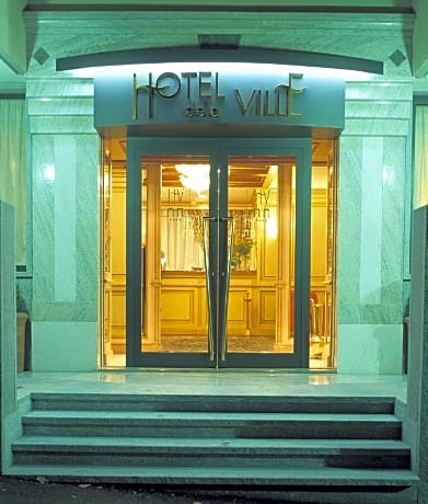 Hotel De La Ville