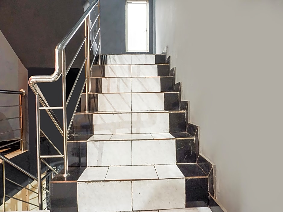 Hotel O Makassar near Mall Panakukkang formerly Sayang Home Stay