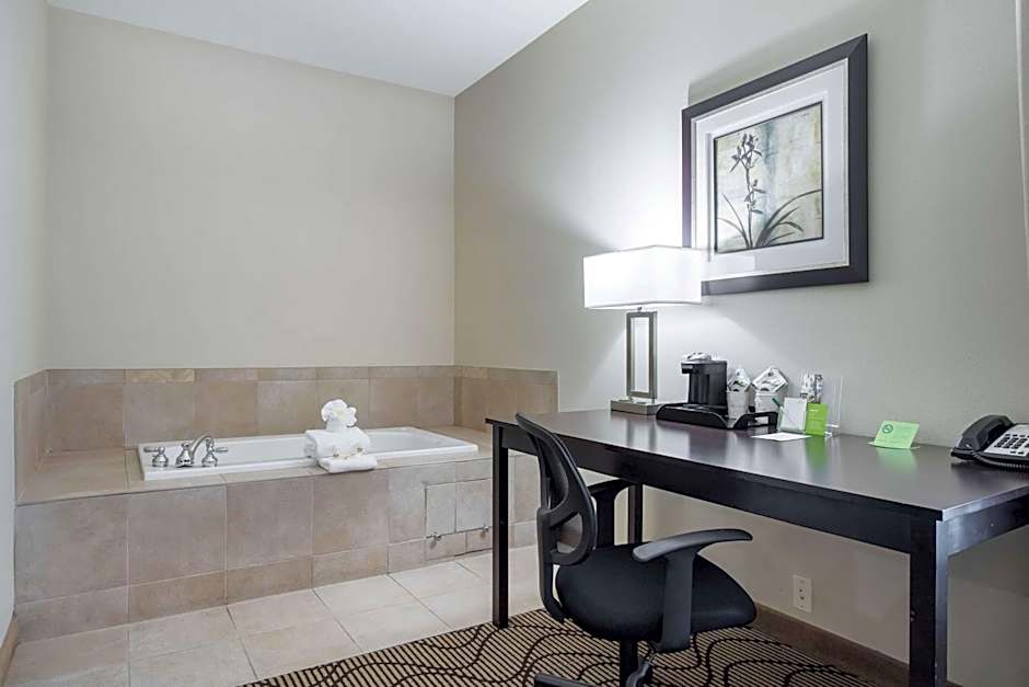 La Quinta Inn & Suites by Wyndham Auburn