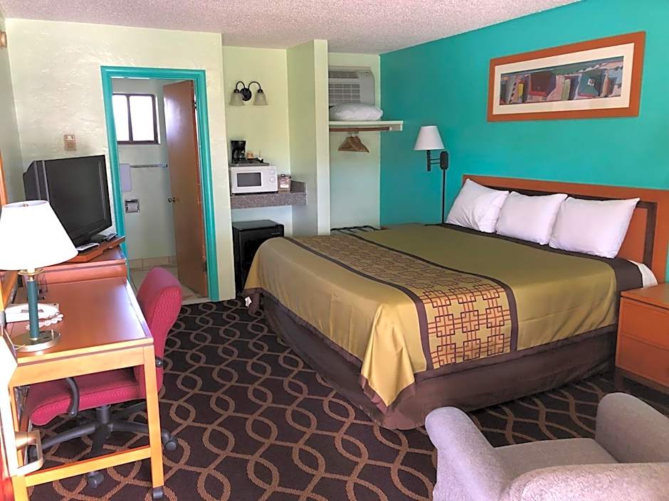 Klamath Motor Lodge
