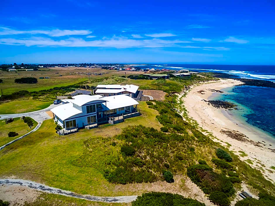 Wytonia Beachfront Accommodation