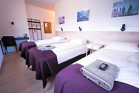 Economy Triple Room