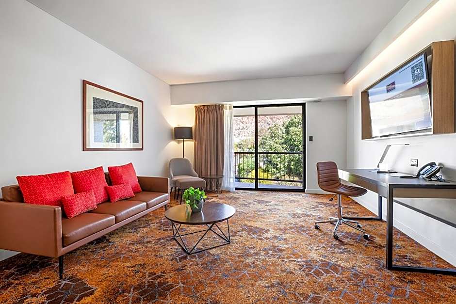 Crowne Plaza Alice Springs Lasseters By IHG