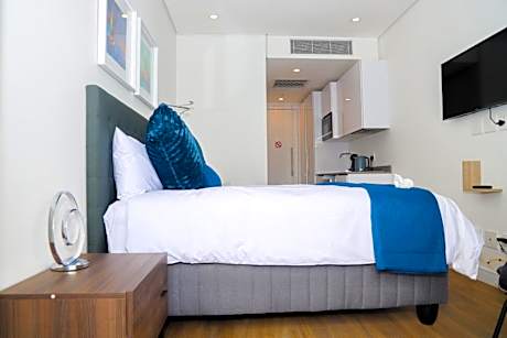 Deluxe Double Studio