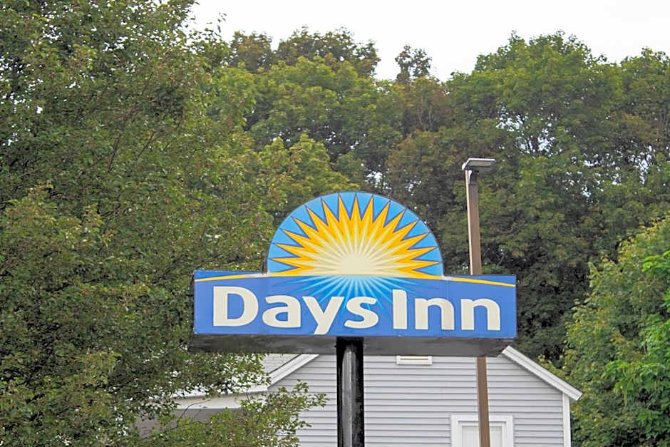 Days Inn by Wyndham Torrington