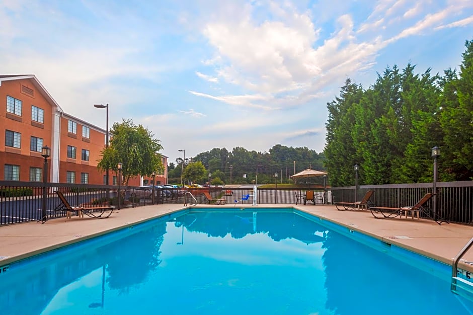 Holiday Inn Express Winston-Salem, an IHG Hotel