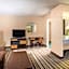 Super 8 by Wyndham Sevierville Riverside