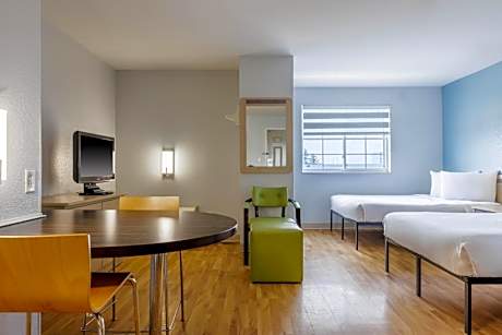 Quadruple Room - Non-Smoking