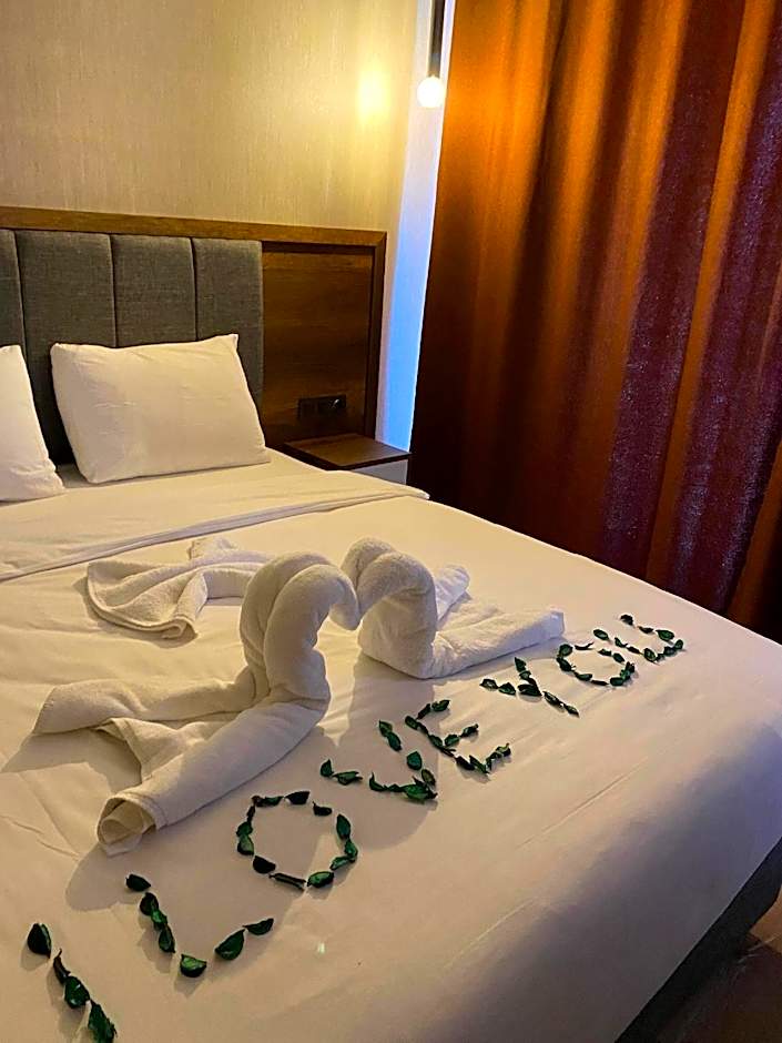 Erom Otel