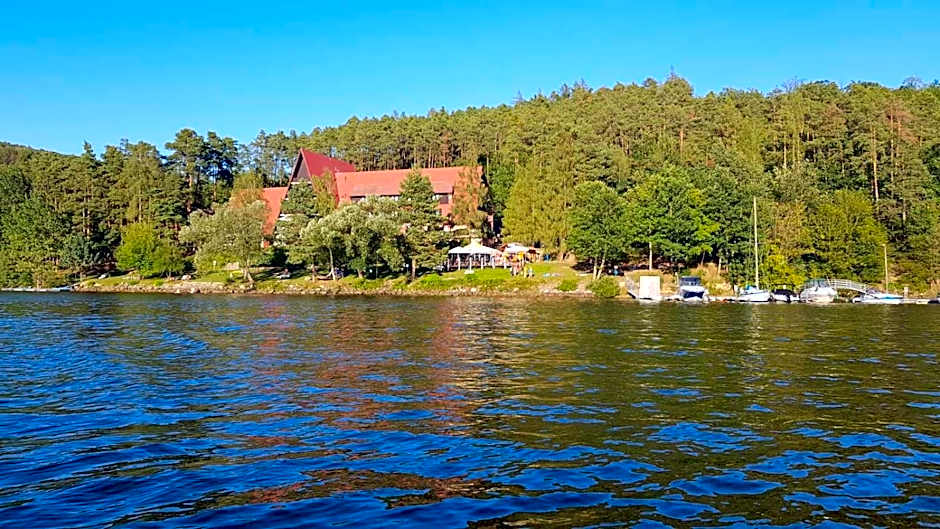 Hotel Laguna Slapy