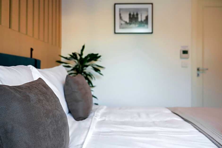 Townhouse17 Boutique Bed & Breakfast