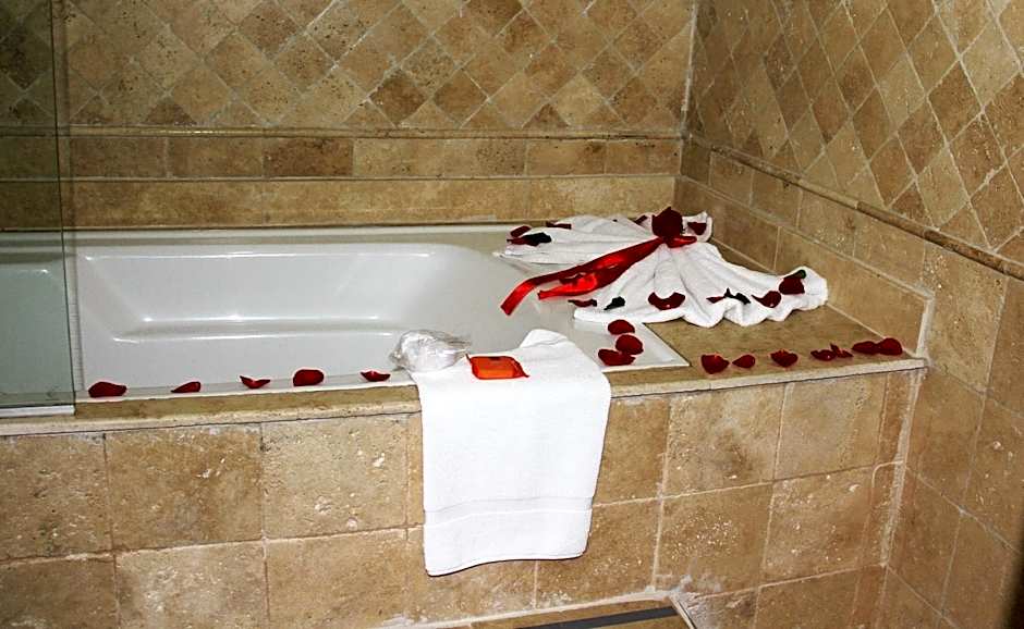 Radisson Colon 2,000 Hotel & Casino