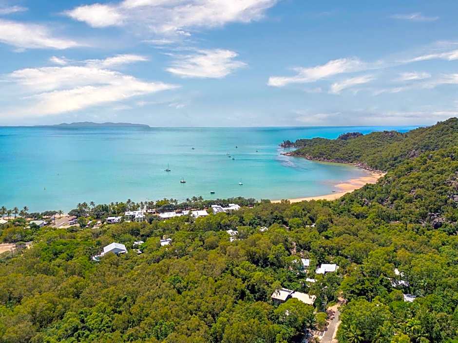 Bounce Magnetic Island and Koala Park