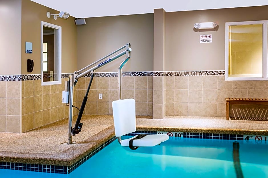 Holiday Inn Express Hotel & Suites Hampton South-Seabrook, an IHG Hotel