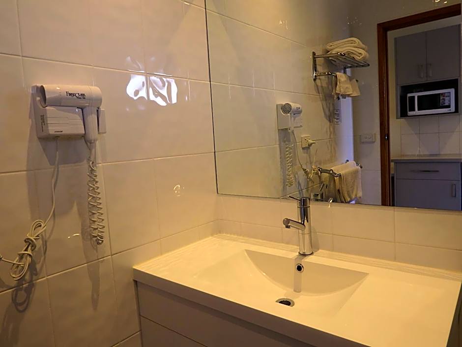 Werribee Motel and Apartments