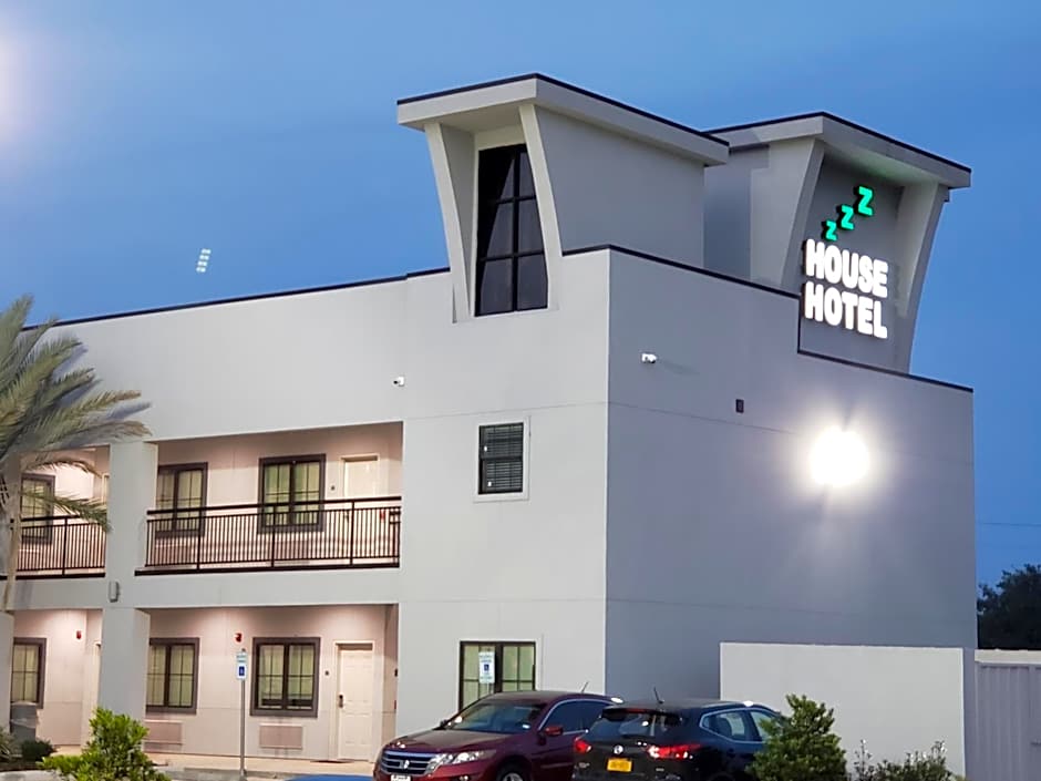 House Hotel