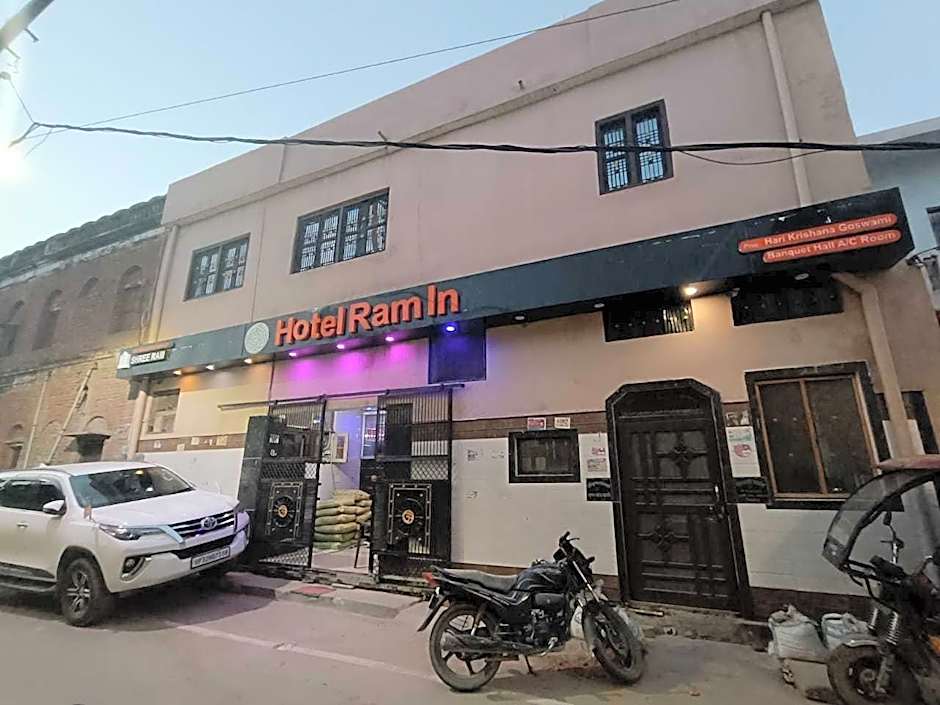 Hotel Ram Inn by OYO Rooms – Ayodhya, VA