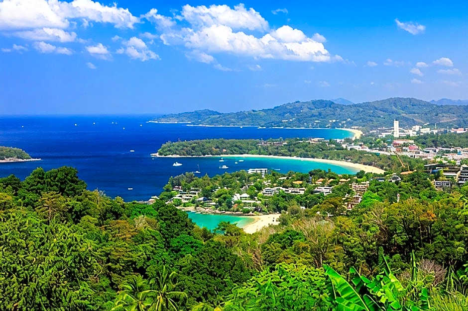 Montana Hotel & Hostel Phuket