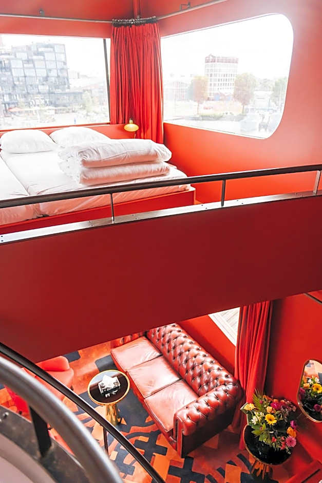 Botel