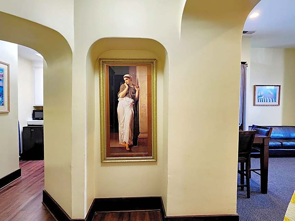 Santa Paula Inn