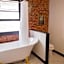 Speakeasy Suites Sleeps 18