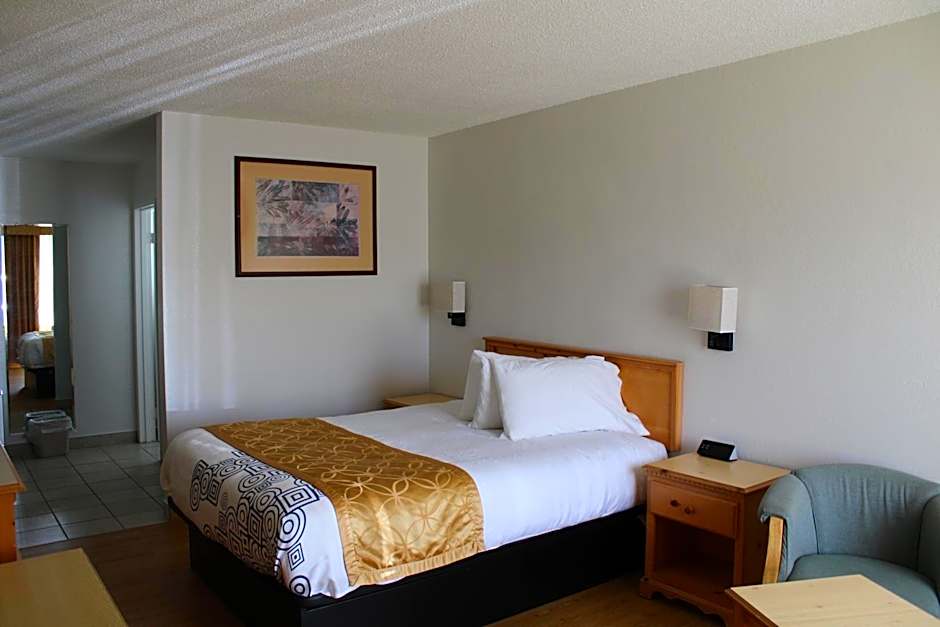 Pine Tree inn