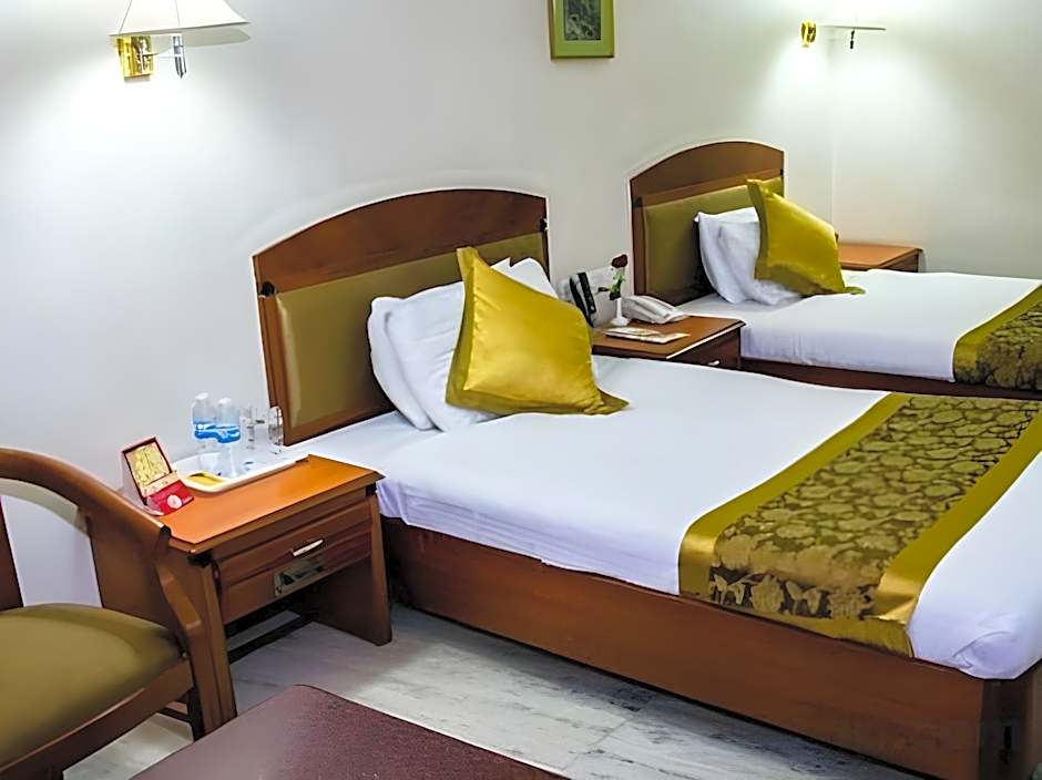 Daspalla Executive Court