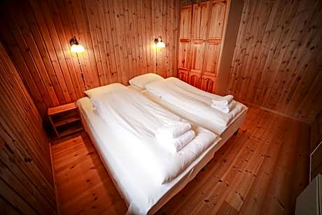 One-Bedroom Cottage